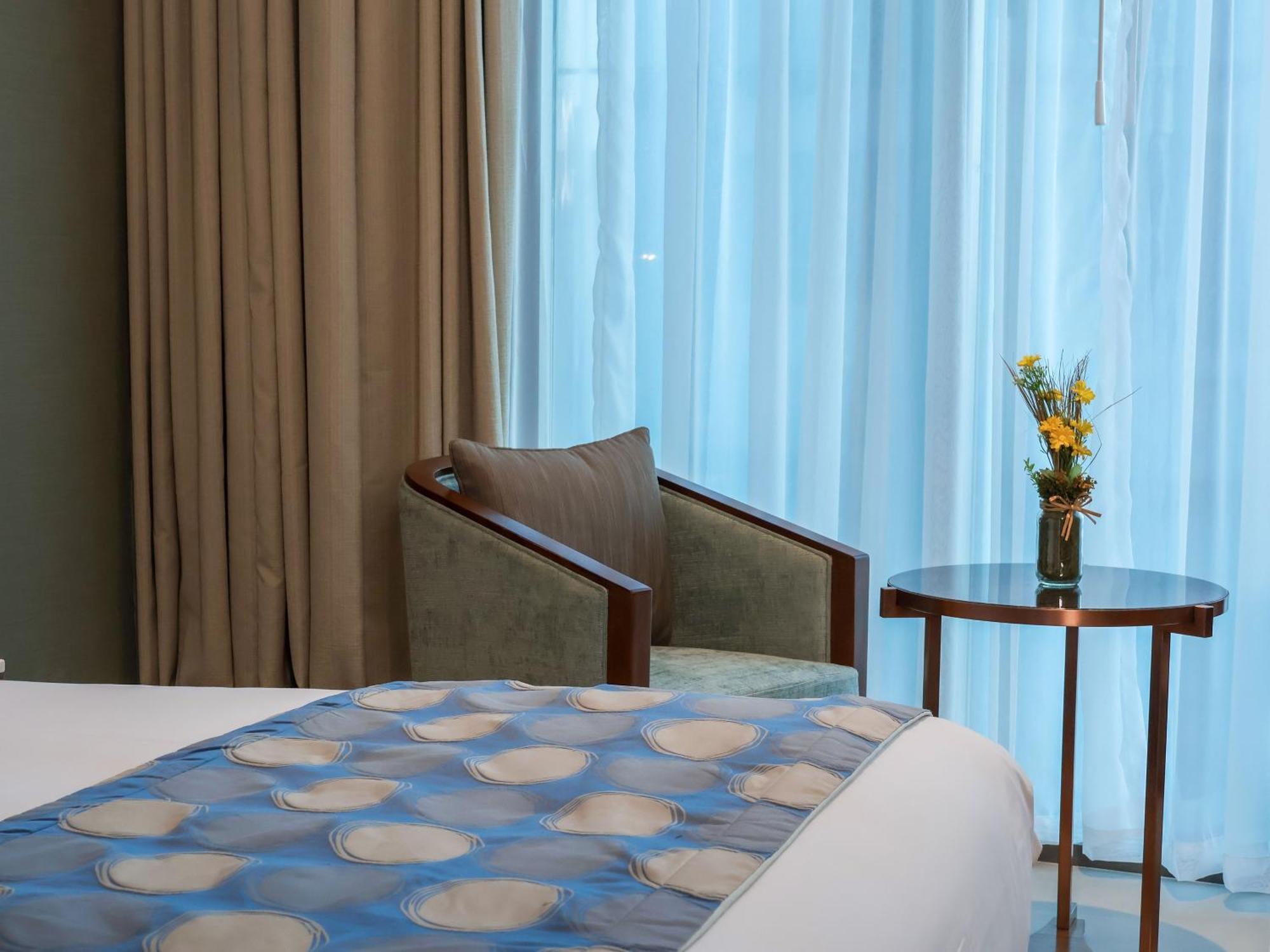 The Seven Hotel Манама Екстериор снимка